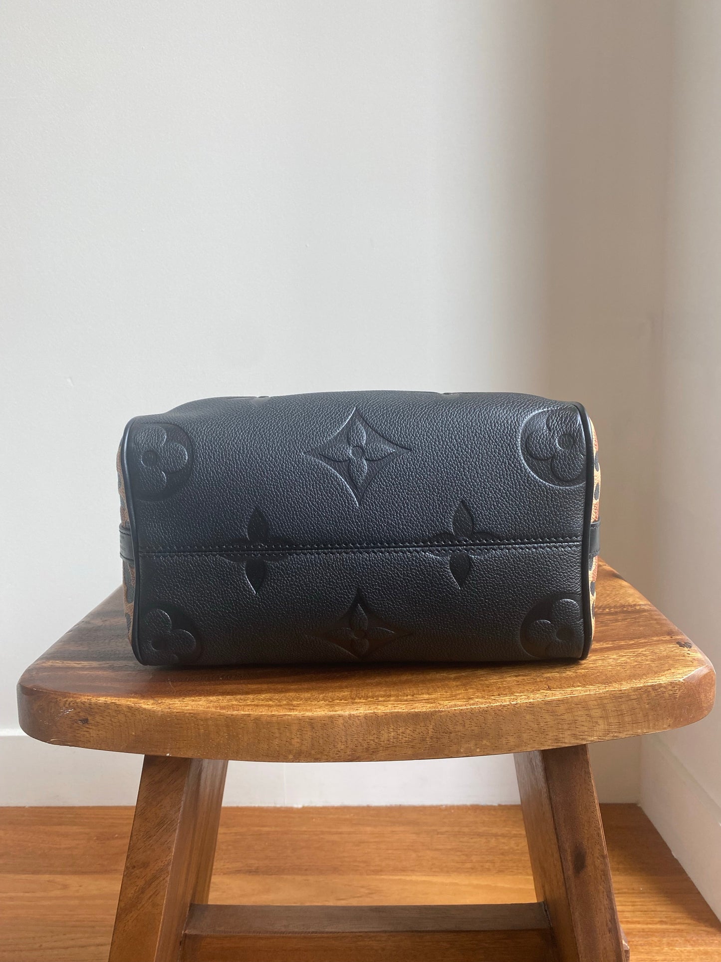 Louis Vuitton Wild at Heart Speedy Bandouliere 25 M58524